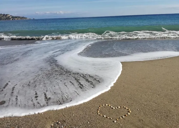 アパート Panoramic Terrace ジャルディーニ・ナクソス